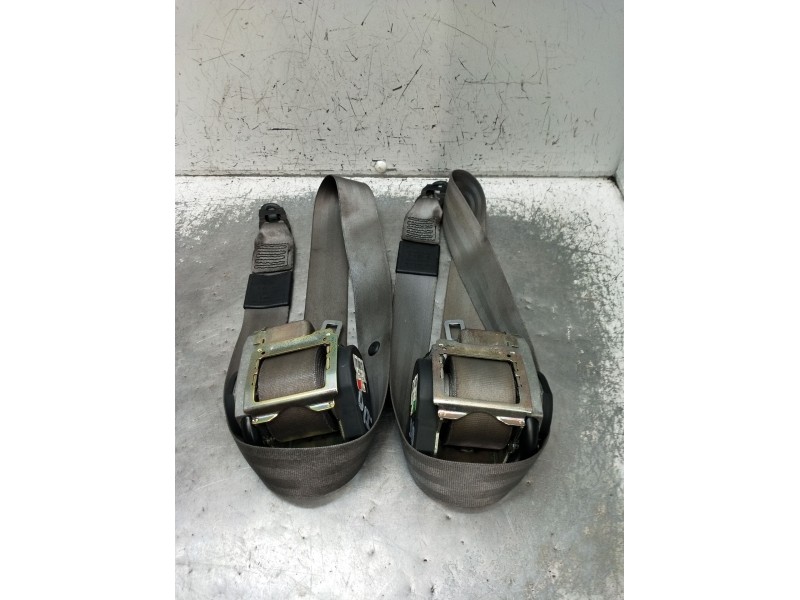 Recambio de juego cinturones delantero para audi a4 b6 avant (8e5) 2.5 tdi quattro referencia OEM IAM  5P 2001