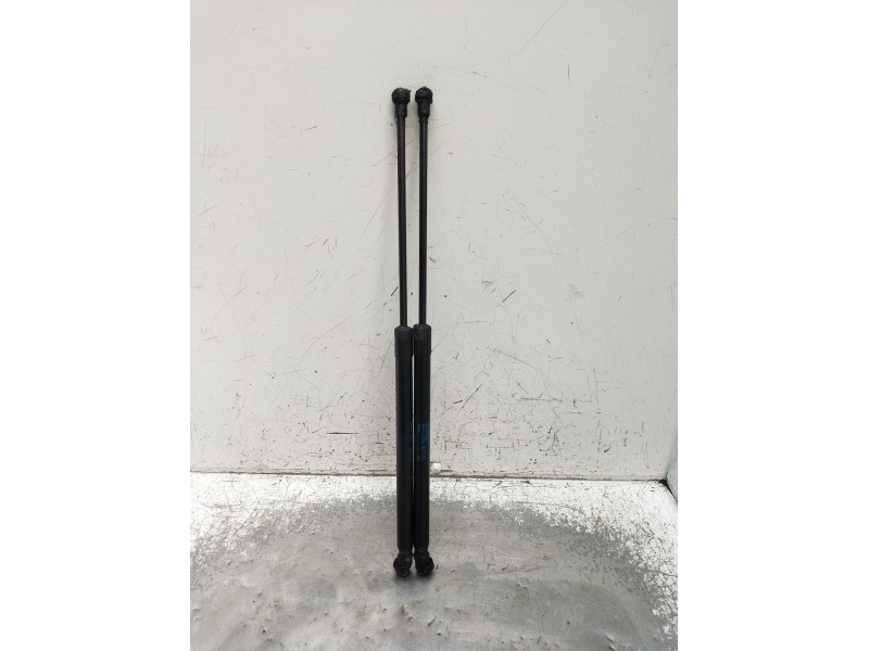 Recambio de amortiguadores maletero / porton para volkswagen polo iv (9n_, 9a_) 1.4 tdi referencia OEM IAM 6Q6827550C  2005