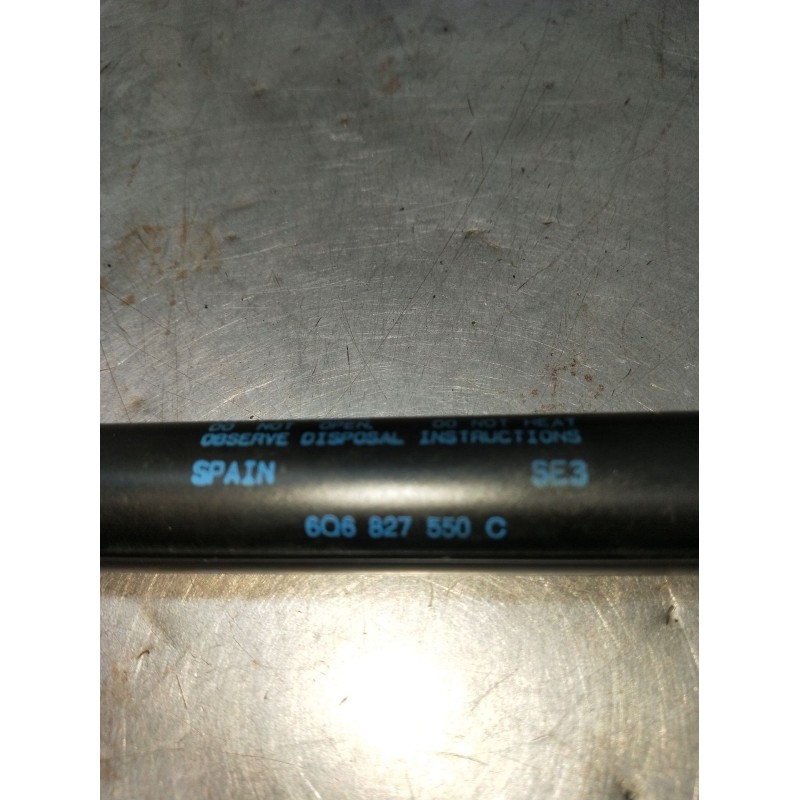 Recambio de amortiguadores maletero / porton para volkswagen polo iv (9n_, 9a_) 1.4 tdi referencia OEM IAM 6Q6827550C  2005