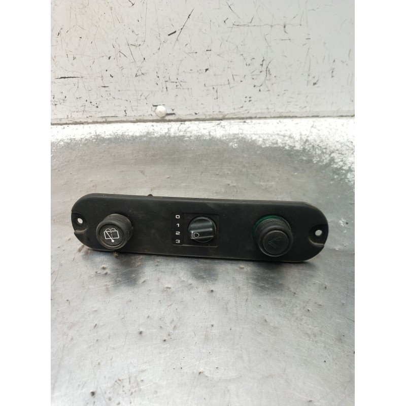 Recambio de mando multifuncion para land rover defender station wagon (l316, l315) 2.5 td5 4x4 (l316) referencia OEM IAM   1998
