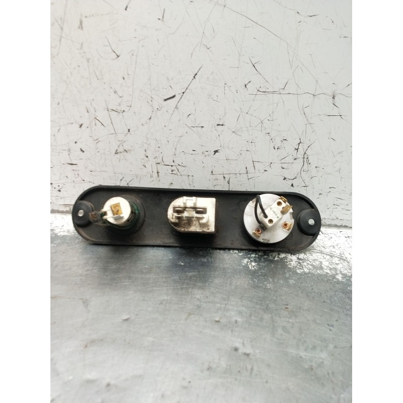 Recambio de mando multifuncion para land rover defender station wagon (l316, l315) 2.5 td5 4x4 (l316) referencia OEM IAM   1998