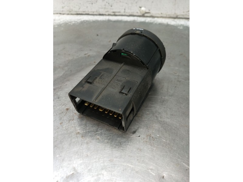 Recambio de mando luces para audi a4 b6 avant (8e5) 2.5 tdi quattro referencia OEM IAM 8E0941531A  2001