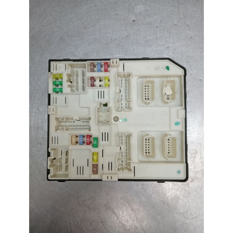 Recambio de caja reles / fusibles para renault laguna iii (bt0/1) 2.0 16v (bt05, bt0f, bt0w) referencia OEM IAM 284B63106R 52222