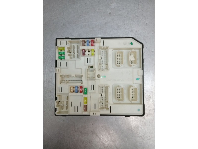 Recambio de caja reles / fusibles para renault laguna iii (bt0/1) 2.0 16v (bt05, bt0f, bt0w) referencia OEM IAM 284B63106R 52222
