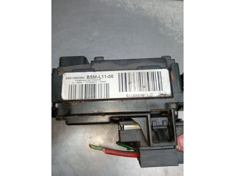 Recambio de caja reles / fusibles para citroën c4 coupe 1.6 16v cat (nfu / tu5jp4) referencia OEM IAM 9661682980 BSML1100 