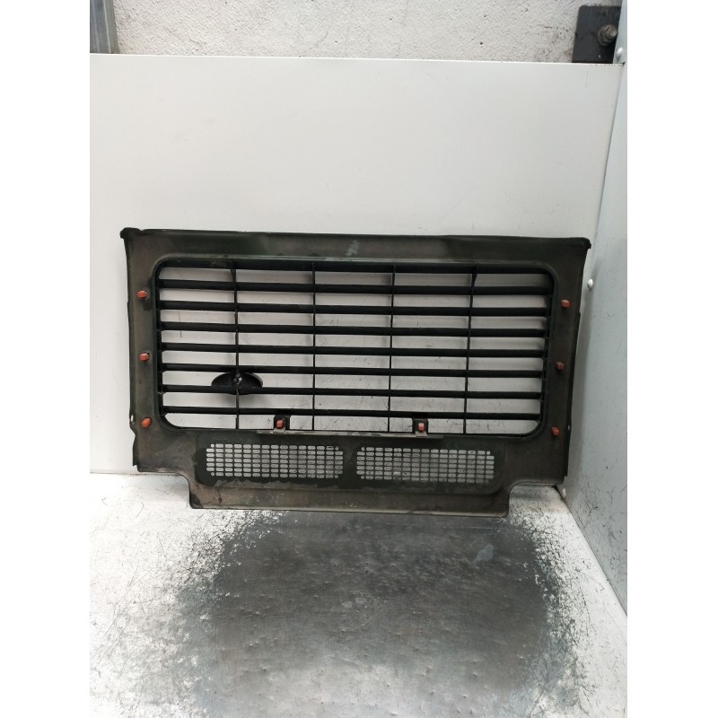 Recambio de rejilla delantera para land rover defender station wagon (l316, l315) 2.5 td5 4x4 (l316) referencia OEM IAM   1998
