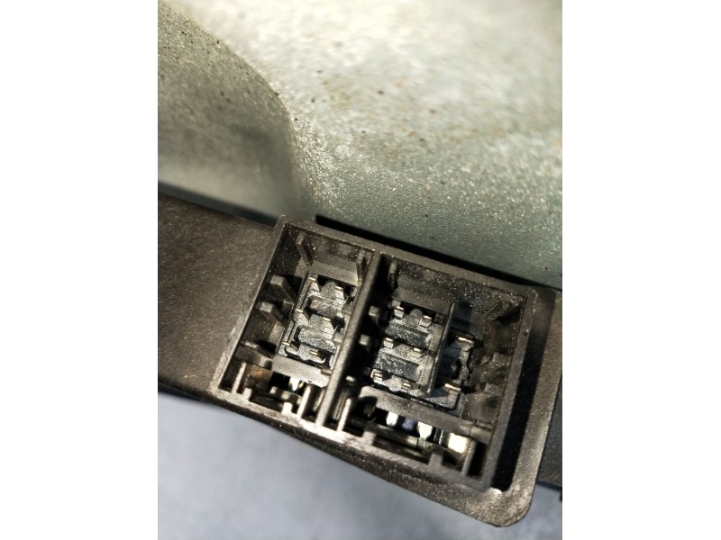 Recambio de elevalunas delantero derecho para volkswagen polo iv (9n_, 9a_) 1.4 tdi referencia OEM IAM 3450480 3P 2005
