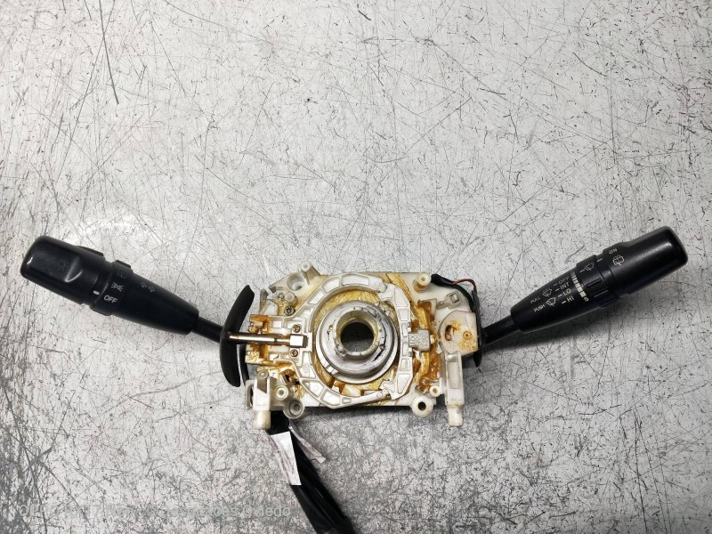 Recambio de mando luces para kia carnival ii 2.9 cdri ex referencia OEM IAM   