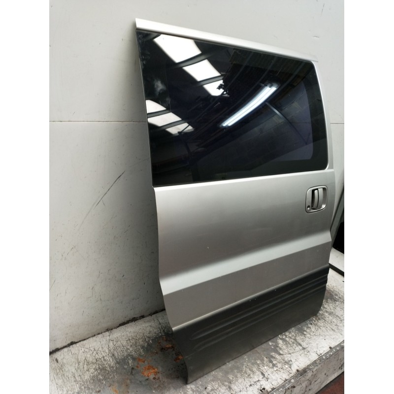 Recambio de puerta lateral corredera derecha para hyundai h-1 furgoneta (a1) 2.5 crdi referencia OEM IAM  5P 2003