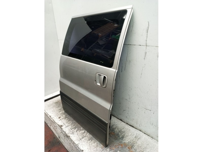 Recambio de puerta lateral corredera derecha para hyundai h-1 furgoneta (a1) 2.5 crdi referencia OEM IAM  5P 2003