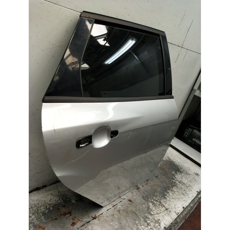 Recambio de puerta trasera derecha para ford focus iii turnier 1.6 tdci referencia OEM IAM  5P 2011