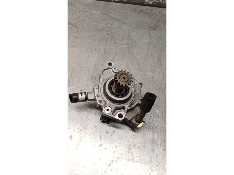 Recambio de depresor freno / bomba vacio para mitsubishi l200 / triton (ka_t, kb_t) 2.5 di-d 4wd (kb4t) referencia OEM IAM 2020A