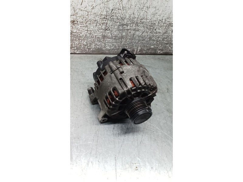 Recambio de alternador para ford focus iii turnier 1.6 tdci referencia OEM IAM AV6N10300GC 2612673B 30659390 150A 11