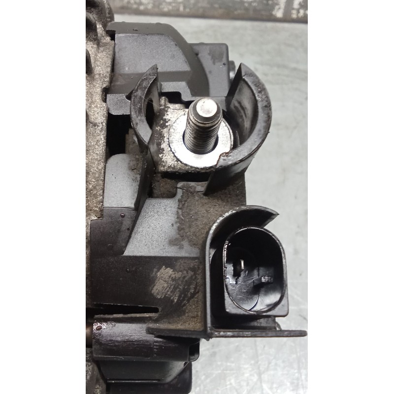 Recambio de alternador para ford focus iii turnier 1.6 tdci referencia OEM IAM AV6N10300GC 2612673B 30659390 150A 11