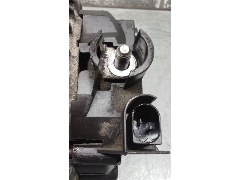 Recambio de alternador para ford focus iii turnier 1.6 tdci referencia OEM IAM AV6N10300GC 2612673B 30659390 150A 11