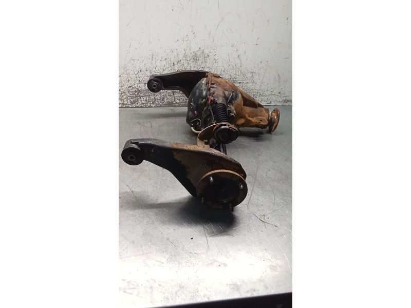 Recambio de diferencial delantero para mitsubishi l200 / triton (ka_t, kb_t) 2.5 di-d 4wd (kb4t) referencia OEM IAM  MN168952 05