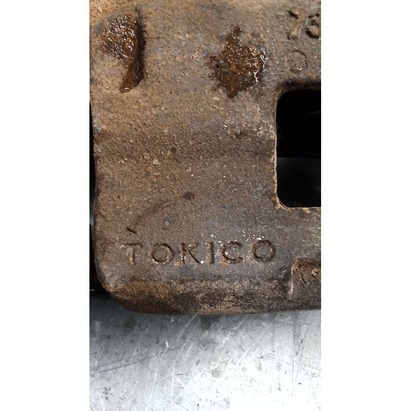 Recambio de pinza freno delantera izquierda para mitsubishi l200 / triton (ka_t, kb_t) 2.5 di-d 4wd (kb4t) referencia OEM IAM  T