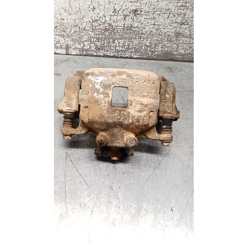 Recambio de pinza freno delantera derecha para mitsubishi l200 / triton (ka_t, kb_t) 2.5 di-d 4wd (kb4t) referencia OEM IAM  TOK