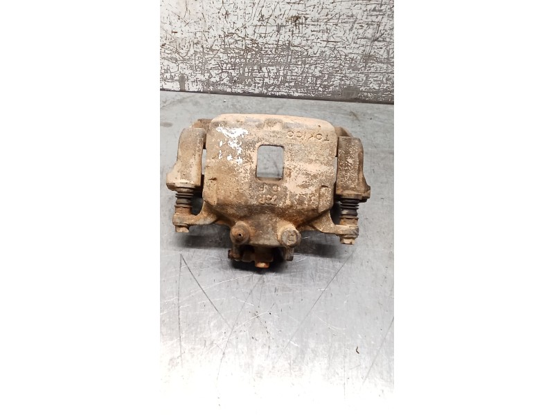 Recambio de pinza freno delantera derecha para mitsubishi l200 / triton (ka_t, kb_t) 2.5 di-d 4wd (kb4t) referencia OEM IAM  TOK