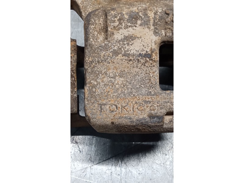 Recambio de pinza freno delantera derecha para mitsubishi l200 / triton (ka_t, kb_t) 2.5 di-d 4wd (kb4t) referencia OEM IAM  TOK