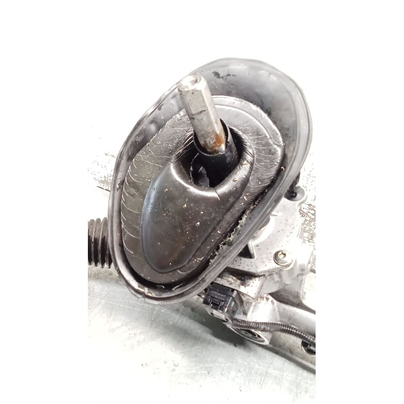 Recambio de cremallera direccion para ford focus iii turnier 1.6 tdci referencia OEM IAM BV6C3D070 41515587D ELECTRICA