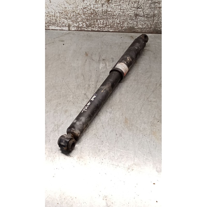 Recambio de amortiguador delantero derecho para mitsubishi l200 / triton (ka_t, kb_t) 2.5 di-d 4wd (kb4t) referencia OEM IAM 343