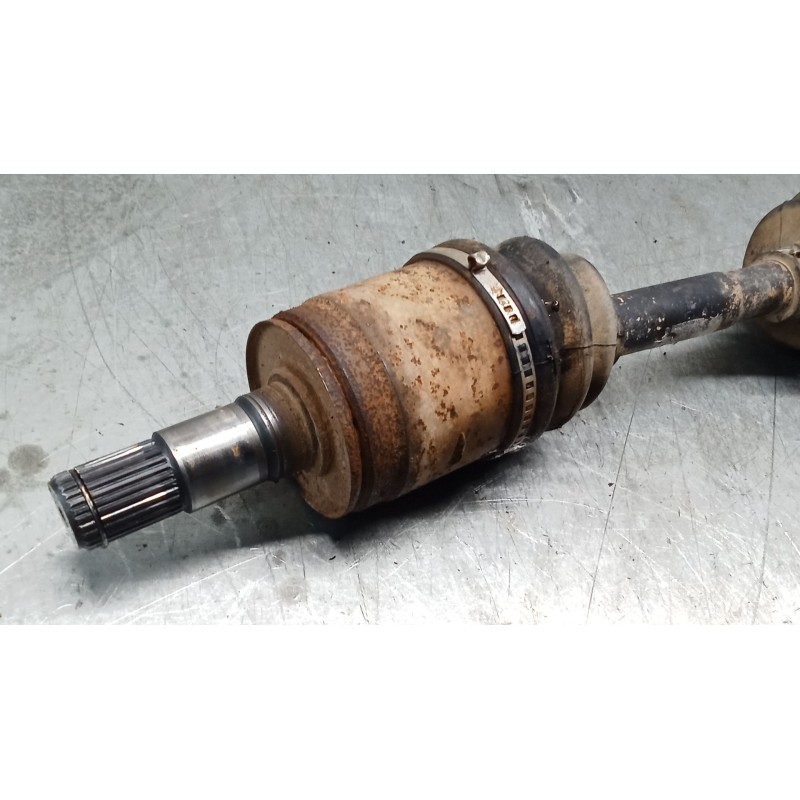 Recambio de transmision delantera izquierda para mitsubishi l200 / triton (ka_t, kb_t) 2.5 di-d 4wd (kb4t) referencia OEM IAM   
