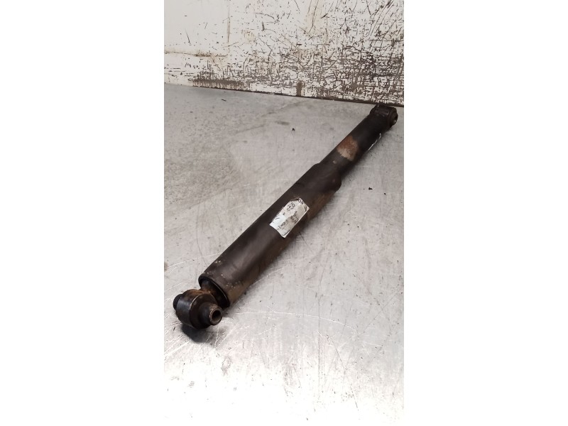 Recambio de amortiguador trasero izquierdo para ford focus iii turnier 1.6 tdci referencia OEM IAM   11