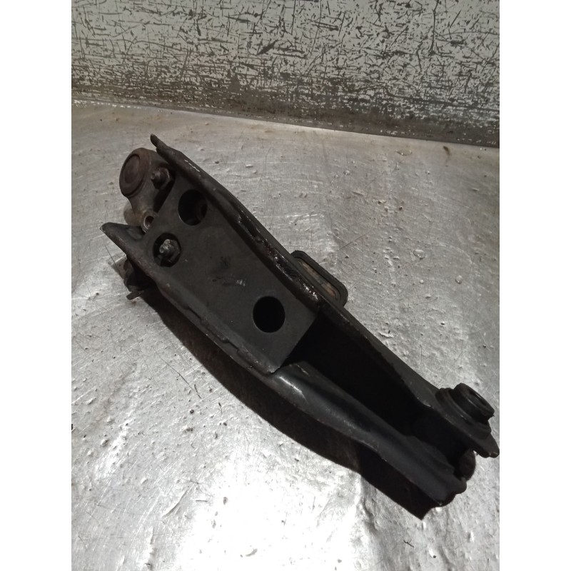 Recambio de brazo suspension inferior delantero izquierdo para hyundai h-1 furgoneta (a1) 2.5 crdi referencia OEM IAM   