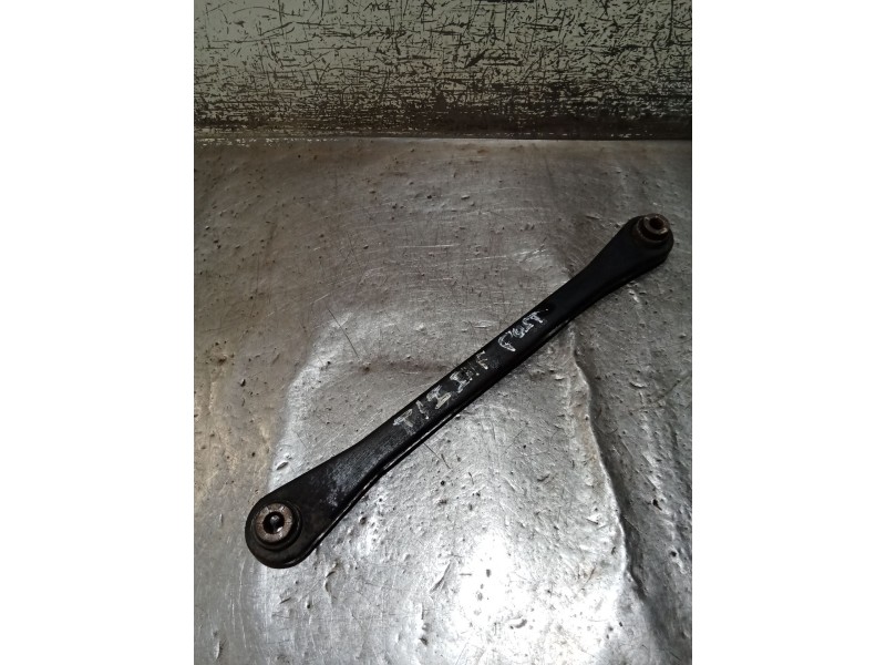 Recambio de brazo suspension inferior trasero izquierdo para peugeot 407 (6d_) 2.0 hdi 135 (6drhrh, 6drhre, 6drhrg, 6drhrj) refe