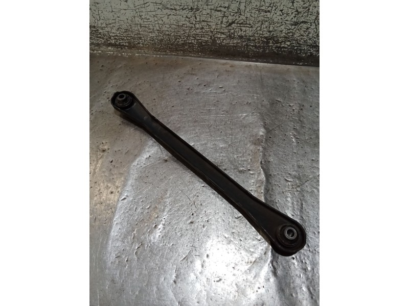 Recambio de brazo suspension inferior trasero izquierdo para peugeot 407 (6d_) 2.0 hdi 135 (6drhrh, 6drhre, 6drhrg, 6drhrj) refe
