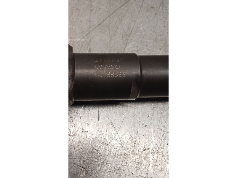 Recambio de inyector para mitsubishi l200 / triton (ka_t, kb_t) 2.5 di-d 4wd (kb4t) referencia OEM IAM 1465A041  DENSO