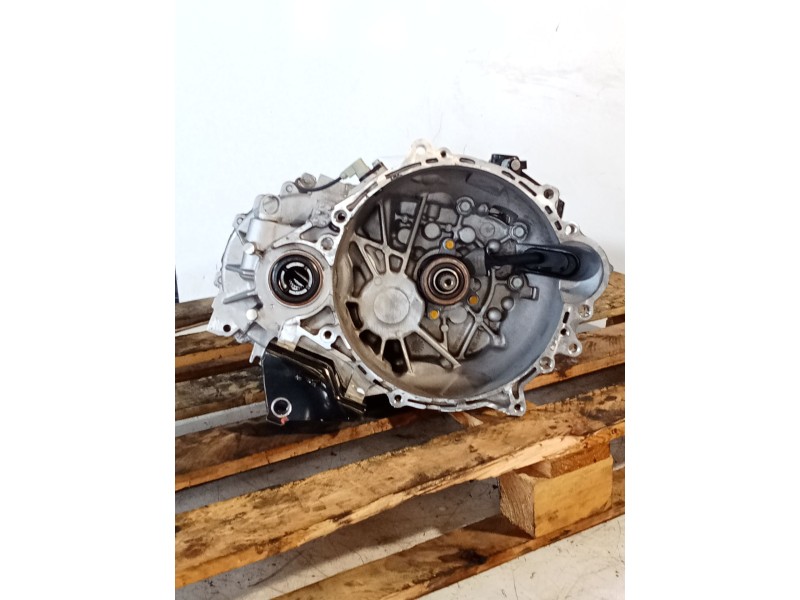 Recambio de caja cambios para hyundai tucson (tl, tle) 1.6 crdi referencia OEM IAM WKJ6E 6V 729811