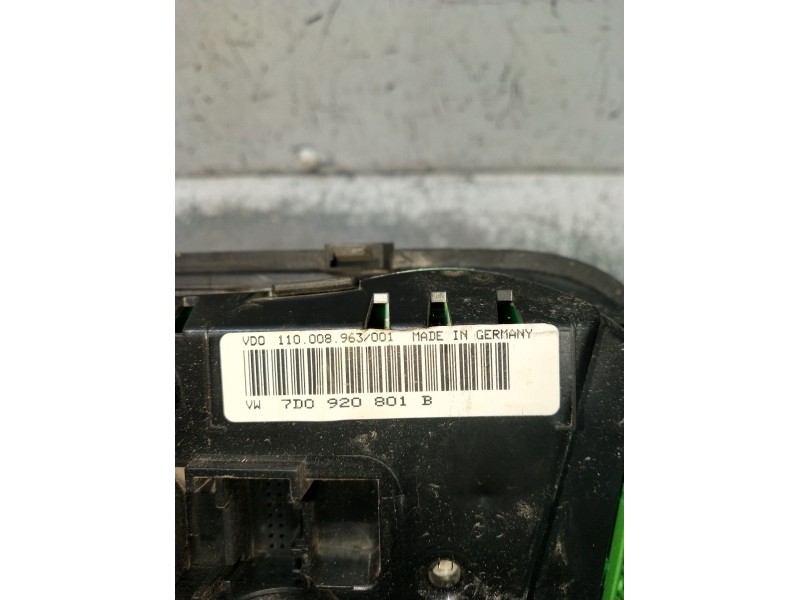 Recambio de cuadro instrumentos para volkswagen transporter t4 furgoneta (70a, 70h, 7da, 7dh, 70j) 2.5 tdi referencia OEM IAM 7D