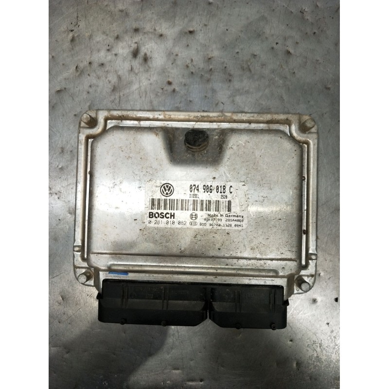 Recambio de centralita motor uce para volkswagen transporter t4 furgoneta (70a, 70h, 7da, 7dh, 70j) 2.5 tdi referencia OEM IAM 0
