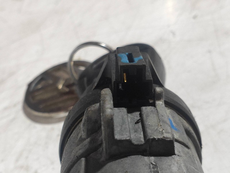 Recambio de conmutador de arranque para volkswagen fox (5z1) básico referencia OEM IAM 4B0905851  