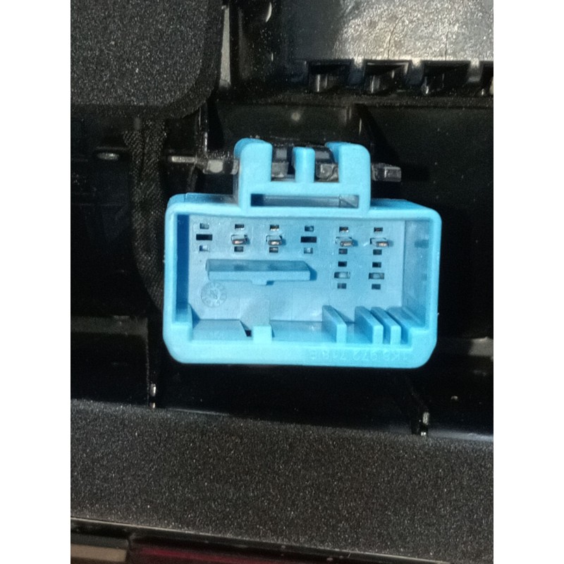Recambio de piloto trasero derecho interior para volkswagen t-roc (a11, d11) 2.0 tdi scr referencia OEM IAM 2GA945094B RE2892000