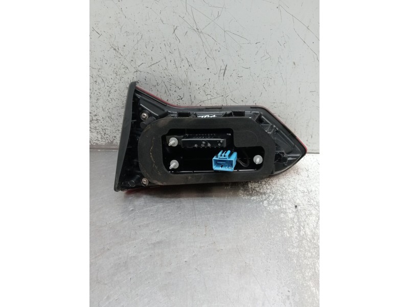 Recambio de piloto trasero izquierdo interior para volkswagen t-roc (a11, d11) 2.0 tdi scr referencia OEM IAM 2GA945093B RE28920