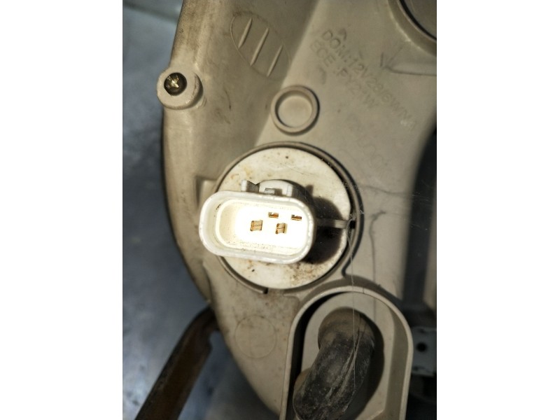 Recambio de faro izquierdo para kia carnival ii (gq) 2.9 crdi referencia OEM IAM   2001