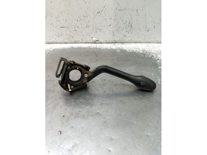 Recambio de mando luces para volkswagen transporter t4 furgoneta (70a, 70h, 7da, 7dh, 70j) 2.5 tdi referencia OEM IAM 703953503A