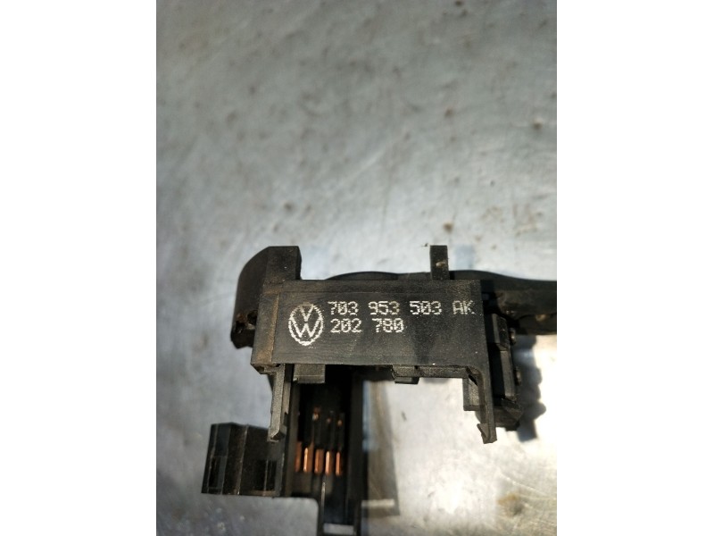 Recambio de mando luces para volkswagen transporter t4 furgoneta (70a, 70h, 7da, 7dh, 70j) 2.5 tdi referencia OEM IAM 703953503A