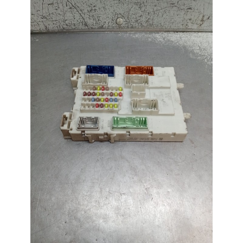 Recambio de caja reles / fusibles para ford transit connect v408 furgoneta/monovolumen 1.5 tdci referencia OEM IAM GV6T14A073BD 