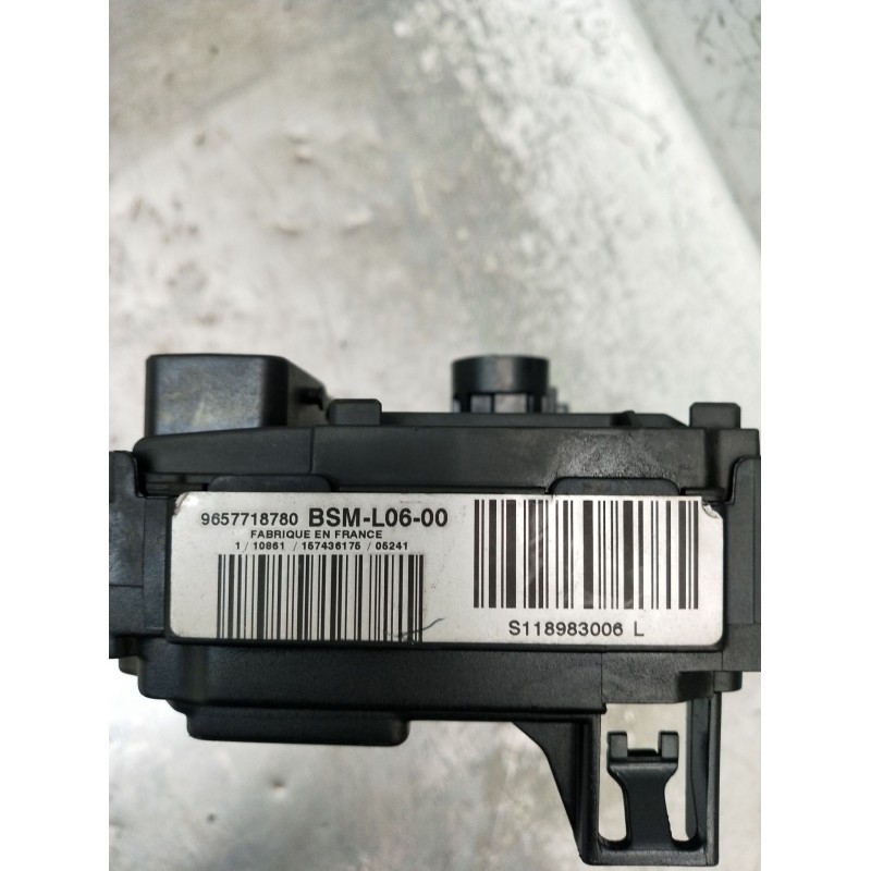 Recambio de caja reles / fusibles para peugeot 307 (3a/c) 1.6 16v referencia OEM IAM 9657718780 BSML0600 2005