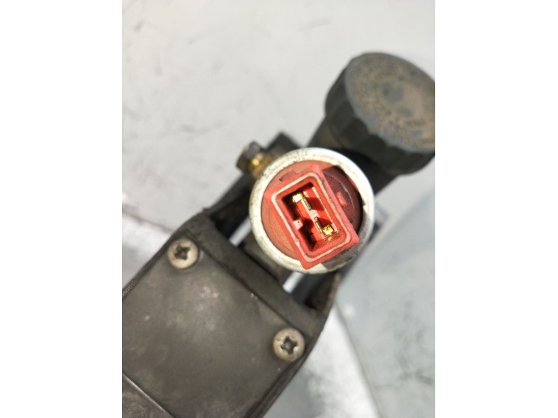 Recambio de pedal freno para land rover defender station wagon (l316, l315) 2.5 td5 4x4 (l316) referencia OEM IAM   1998