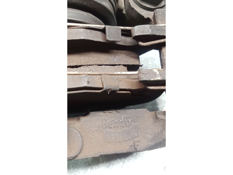 Recambio de pinza freno delantera derecha para citroën saxo (s0, s1) 1.4 vts referencia OEM IAM 329436 BENDIX 99
