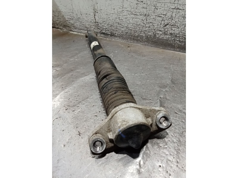 Recambio de amortiguador trasero izquierdo para hyundai tucson (tl, tle) 1.6 crdi referencia OEM IAM   18