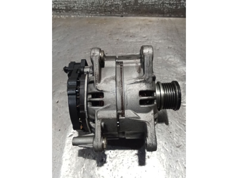 Recambio de alternador para audi a4 b8 (8k2) 2.0 tdi referencia OEM IAM 03G903016E 0124525114 140A
