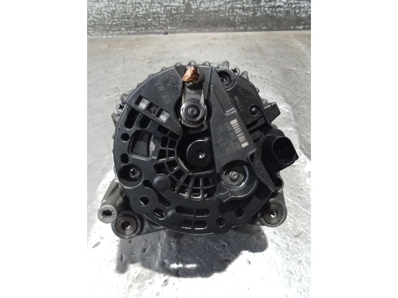 Recambio de alternador para audi a4 b8 (8k2) 2.0 tdi referencia OEM IAM 03G903016E 0124525114 140A