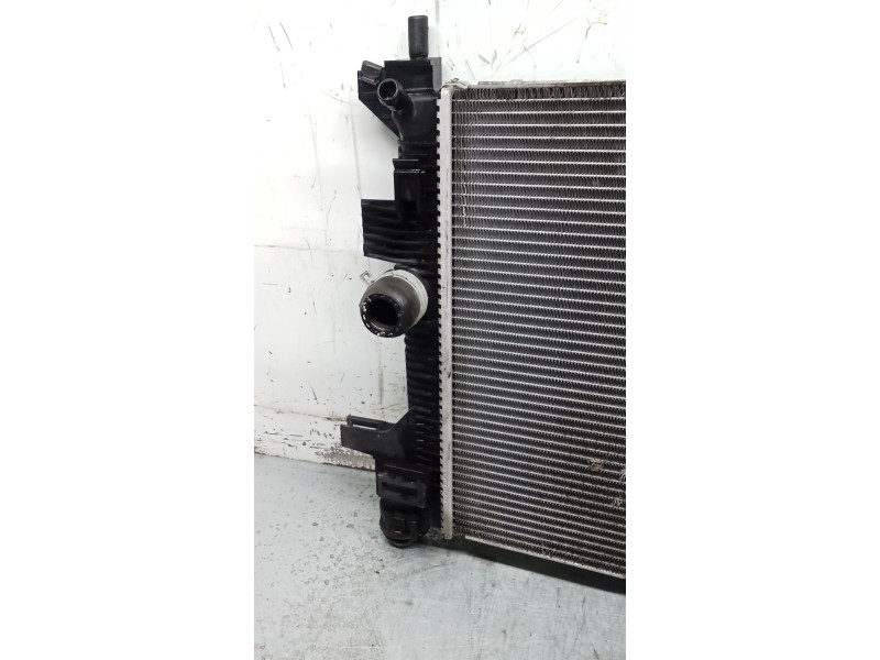 Recambio de radiador agua para ford focus iii turnier 1.6 tdci referencia OEM IAM BV618005B BV618005BB BV618C342BC 11