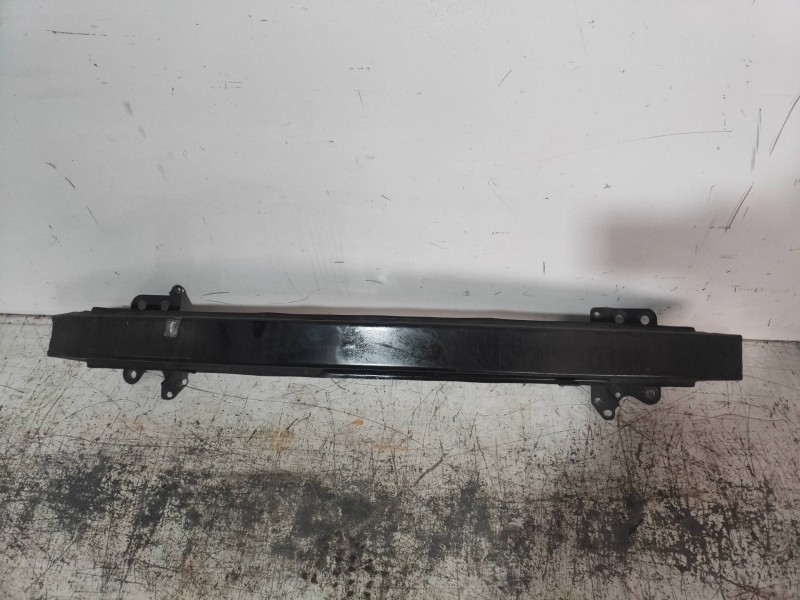 Recambio de refuerzo paragolpes delantero para volkswagen fox (5z1) básico referencia OEM IAM   